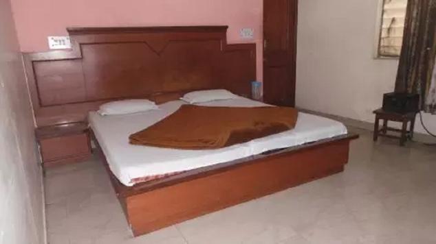 โอโย 73964 ไวท์เฮาส์ ทัวริสต์ ลอดจ์ Hotel นิวเดลี ภายนอก รูปภาพ